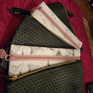 Ipsy Lot Of 5 Makeup Bags Black and Marble Brand New